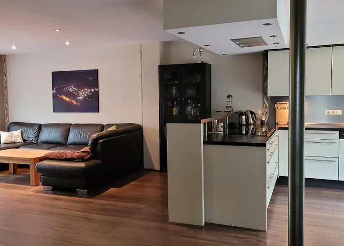 Moselanker De In Mosel Nyaraló Enkirch