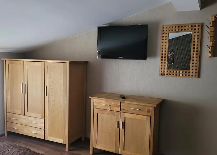 Moselanker De In Mosel Nyaraló *